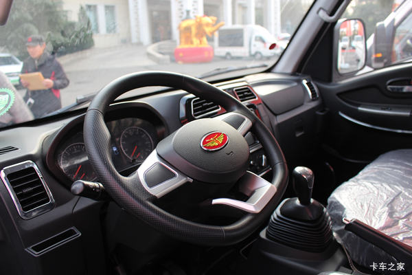 新乡众福唐骏汽车V5新车上市5.5万起售