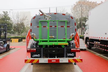 格尔发K5&nbsp;洒水车/喷洒车外观图片