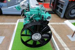 锡柴CA6DM3-52E6 520马力 12.5L 国六 柴油发动机