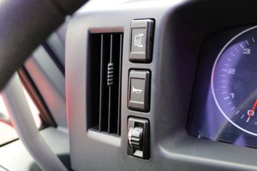 ���� �����A6LII�п� 220���� 4X2 7.8����ʽ�ػ���(����)(HFC5181XXYP3K2A57KS)ͼƬ