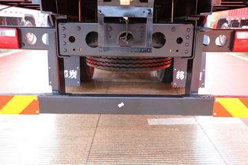 ���� �����A6LII�п� 220���� 4X2 7.8����ʽ�ػ���(����)(HFC5181XXYP3K2A57KS)ͼƬ