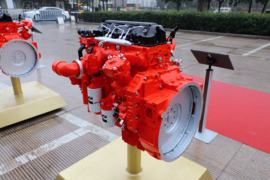 B4.0L系列&nbsp;发动机外观                                                图片