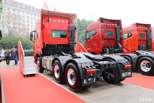 格尔发K5牵引车南阳市火热促销中 让利高达0.8万