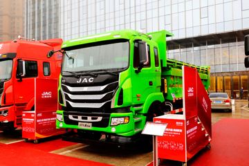 江淮 格尔发K5W 重载版 350马力 6X4 5.4米自卸车(HFC3251P1K5E36S3V)