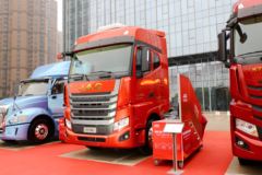 江淮 格尔发K7重卡 490马力 6X2R AMT自动挡牵引车(HFC4252P1K7D33KS)
