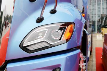 ���� �����V7�ؿ� 560���� 6X4 AMT�Զ�����ͷǣ����(����b)(HFC4253C1K7E45KS)ͼƬ