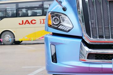 ���� �����V7�ؿ� 560���� 6X4 AMT�Զ�����ͷǣ����(����b)(HFC4253C1K7E45KS)ͼƬ