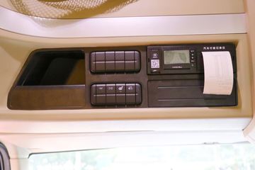 ���� �����V7�ؿ� 560���� 6X4 AMT�Զ�����ͷǣ����(����b)(HFC4253C1K7E45KS)ͼƬ