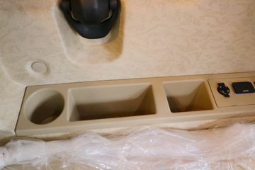 ���� �����V7�ؿ� 560���� 6X4 AMT�Զ�����ͷǣ����(����b)(HFC4253C1K7E45KS)ͼƬ