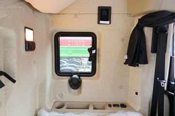 ���� �����V7�ؿ� 560���� 6X4 AMT�Զ�����ͷǣ����(����b)(HFC4253C1K7E45KS)ͼƬ