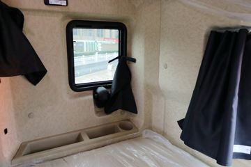 ���� �����V7�ؿ� 560���� 6X4 AMT�Զ�����ͷǣ����(����b)(HFC4253C1K7E45KS)ͼƬ