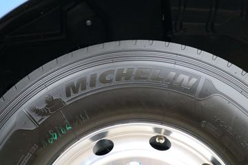 ���� �����V7�ؿ� 560���� 6X4 AMT�Զ�����ͷǣ����(����b)(HFC4253C1K7E45KS)ͼƬ