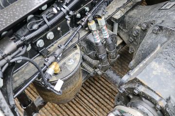 ���� �����V7�ؿ� 560���� 6X4 AMT�Զ�����ͷǣ����(����b)(HFC4253C1K7E45KS)ͼƬ