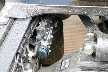 ���� �����V7�ؿ� 560���� 6X4 AMT�Զ�����ͷǣ����(����b)(HFC4253C1K7E45KS)ͼƬ