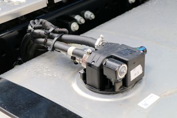 ���� �����V7�ؿ� 560���� 6X4 AMT�Զ�����ͷǣ����(����b)(HFC4253C1K7E45KS)ͼƬ