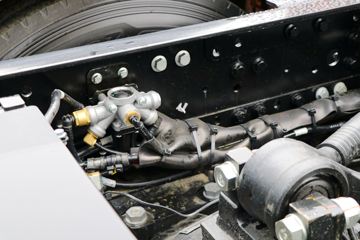 ���� �����V7�ؿ� 560���� 6X4 AMT�Զ�����ͷǣ����(����b)(HFC4253C1K7E45KS)ͼƬ