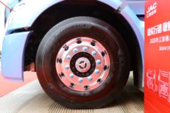 江淮 格尔发V7重卡 560马力 6X4 AMT自动挡长头牵引车(国六b)(HFC4253C1K7E45KS)