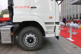 华菱M5&nbsp;牵引车外观                                                图片