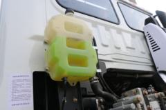 华菱重卡 360马力 4X2牵引车(HN4180B36C4M5) 华菱重卡 360马力 4X2牵引车(HN4180B36C4M5)