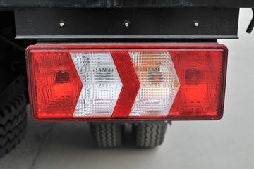 ���� ˧��Q8 154���� 4X2 5.25���Ű������ػ���(HFC1141P91K1C6V)ͼƬ