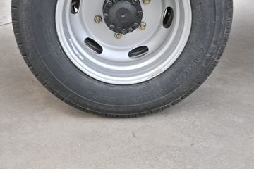 ���� ����E3 102���� 3.7�׵��������ῨͼƬ