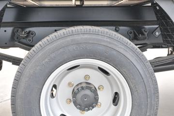 ���� ����E3 102���� 3.7�׵��������ῨͼƬ