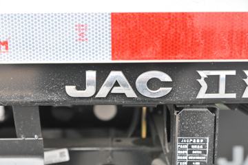 ���� ����E3 102���� 3.7�׵��������ῨͼƬ