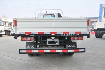 ���� ����E3 102���� 3.7�׵��������ῨͼƬ