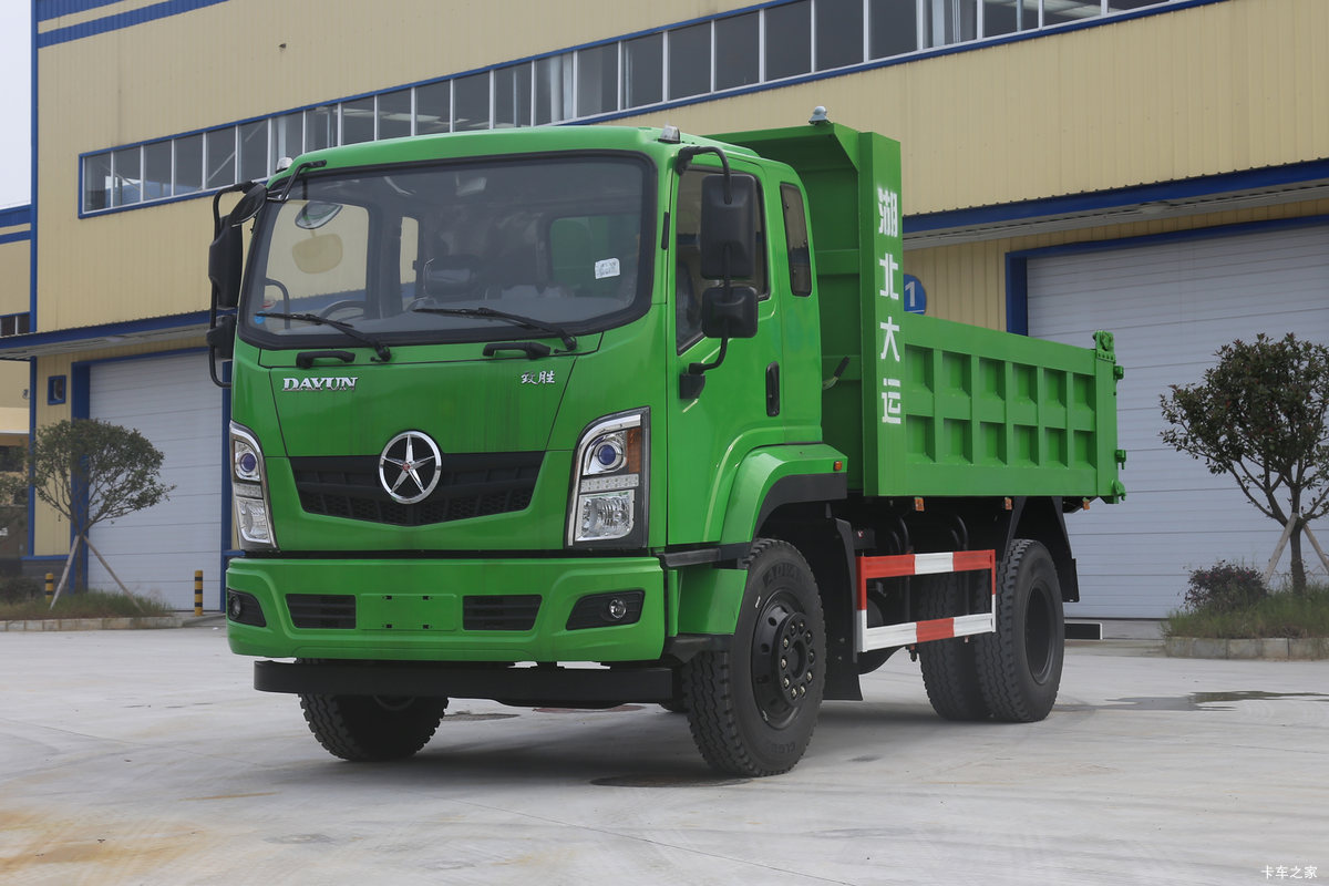 大运 致胜 220马力 4X2 5.6米自卸车(国六)(5.833速比)