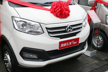 ������Խ��X3 3.5T 3.19�׵��Ŵ��綯��ʽ΢��53kWhͼƬ