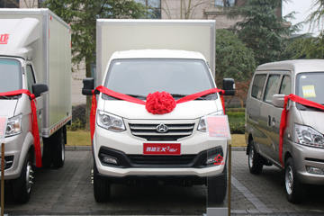 ������Խ��X3 3.5T 3.19�׵��Ŵ��綯��ʽ΢��53kWhͼƬ