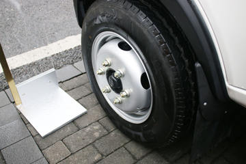 ������Խ��X3 3.5T 3.19�׵��Ŵ��綯��ʽ΢��53kWhͼƬ