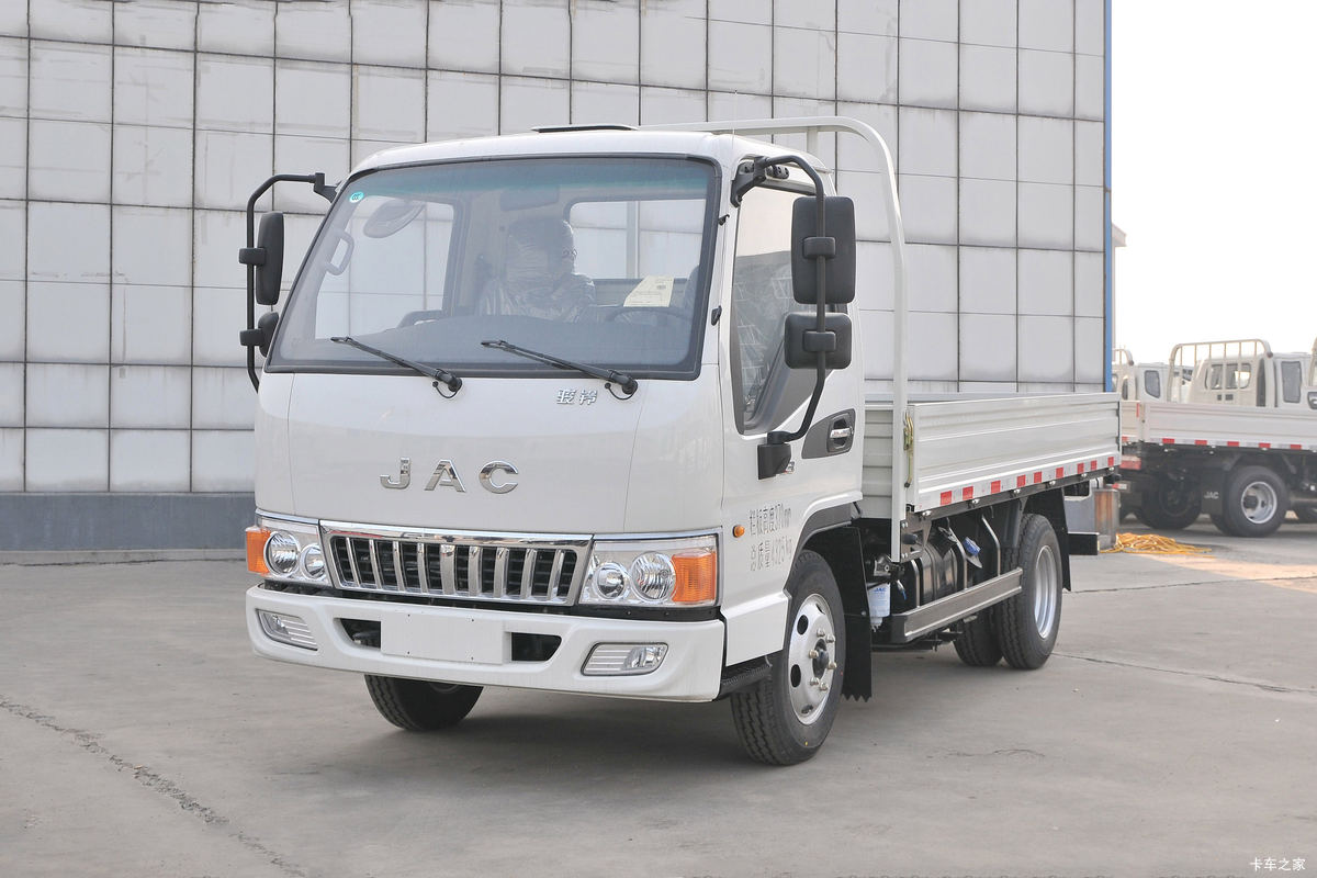 江淮 骏铃E3 120马力 4.18米单排栏板轻卡