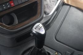 汉马H9&nbsp;随车吊驾驶室图片