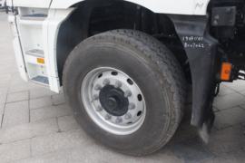 汉马H9&nbsp;随车吊底盘图片