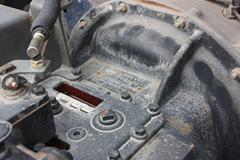 力帆 欧式战龙 V9重卡 290马力 8X4 载货车(底盘)