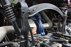 福田 瑞沃 6系重卡 290马力 8X4 专用车(底盘)(BJ1312V7PEC-F2)