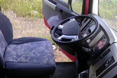 陕汽 德龙F2000重卡 336马力 6X4 6米自卸车(SX3255DM404)