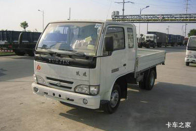 跃进 全封闭 栏板式 四轮低速货车(后双轮)