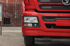 陕汽 德龙M3000重卡 340马力 6X4 牵引车(SX4255NT324)