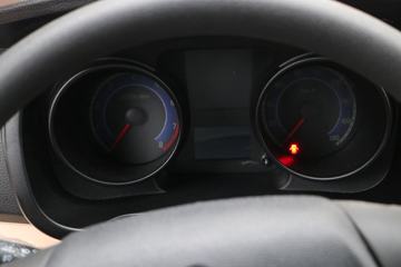 ������Խ �±�3 ��׼�� 1.5L ���� 112���� 2.85�׵�������΢��(����)ͼƬ