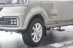 金杯 海狮S 2019款 厢货商务版 115马力 1.6L 2座(选5)面包车