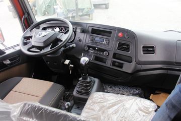 �ൺ��� ��V�п� 220���� 4X2 7.8����ʽ�ػ���(����)ͼƬ