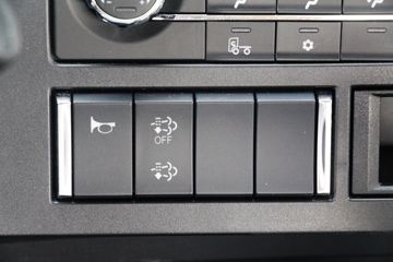 �ൺ��� ��V�п� 220���� 4X2 7.8����ʽ�ػ���(����)ͼƬ