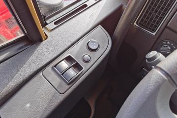 �������� ��ʨC6�ؿ� 510���� 6X4ǣ����(�߶�)(����)(CQ4257HK13334)ͼƬ