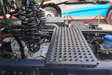 �������� ��ʨC6�ؿ� 510���� 6X4ǣ����(�߶�)(����)(CQ4257HK13334)ͼƬ