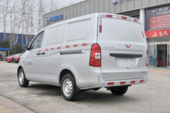 五菱 荣光V 2019款 实用型 99马力 1.5L厢式运输车(国六)