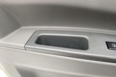 骐铃汽车 H300 116马力 4.155米单排栏板轻卡(宽体)(JML1042CD5)