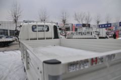 骐铃汽车 H300 116马力 4.155米单排栏板轻卡(宽体)(JML1042CD5)