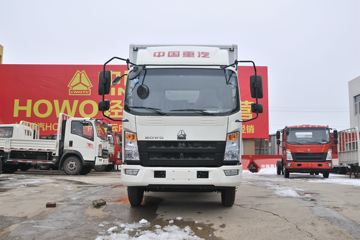 中国重汽HOWO 悍将 116马力 3.85米排半厢式轻卡(ZZ5047XXYF3315E145)